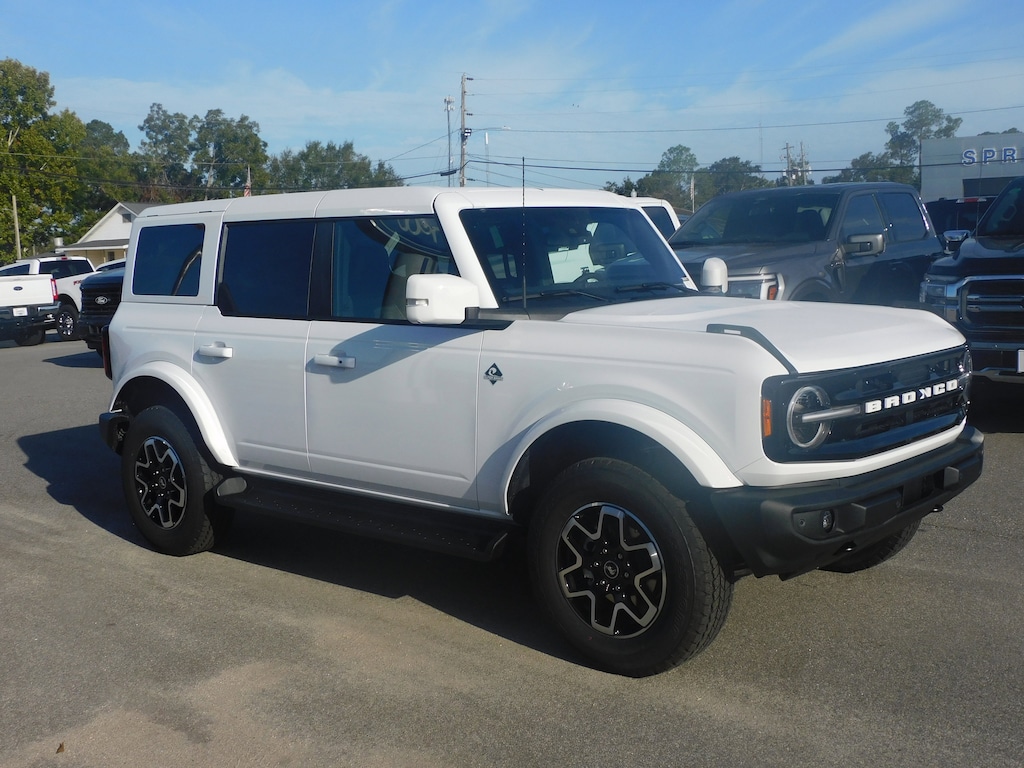 New 2025 Ford Bronco Outer Banks SUV