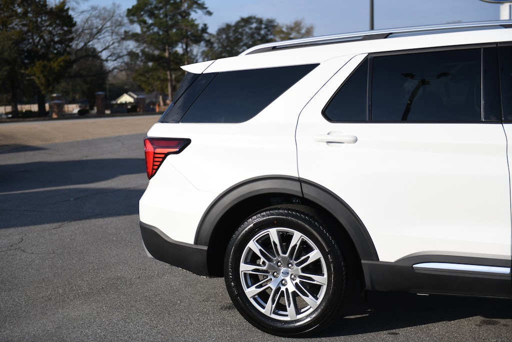 Used 2025 Ford Explorer Platinum SUV
