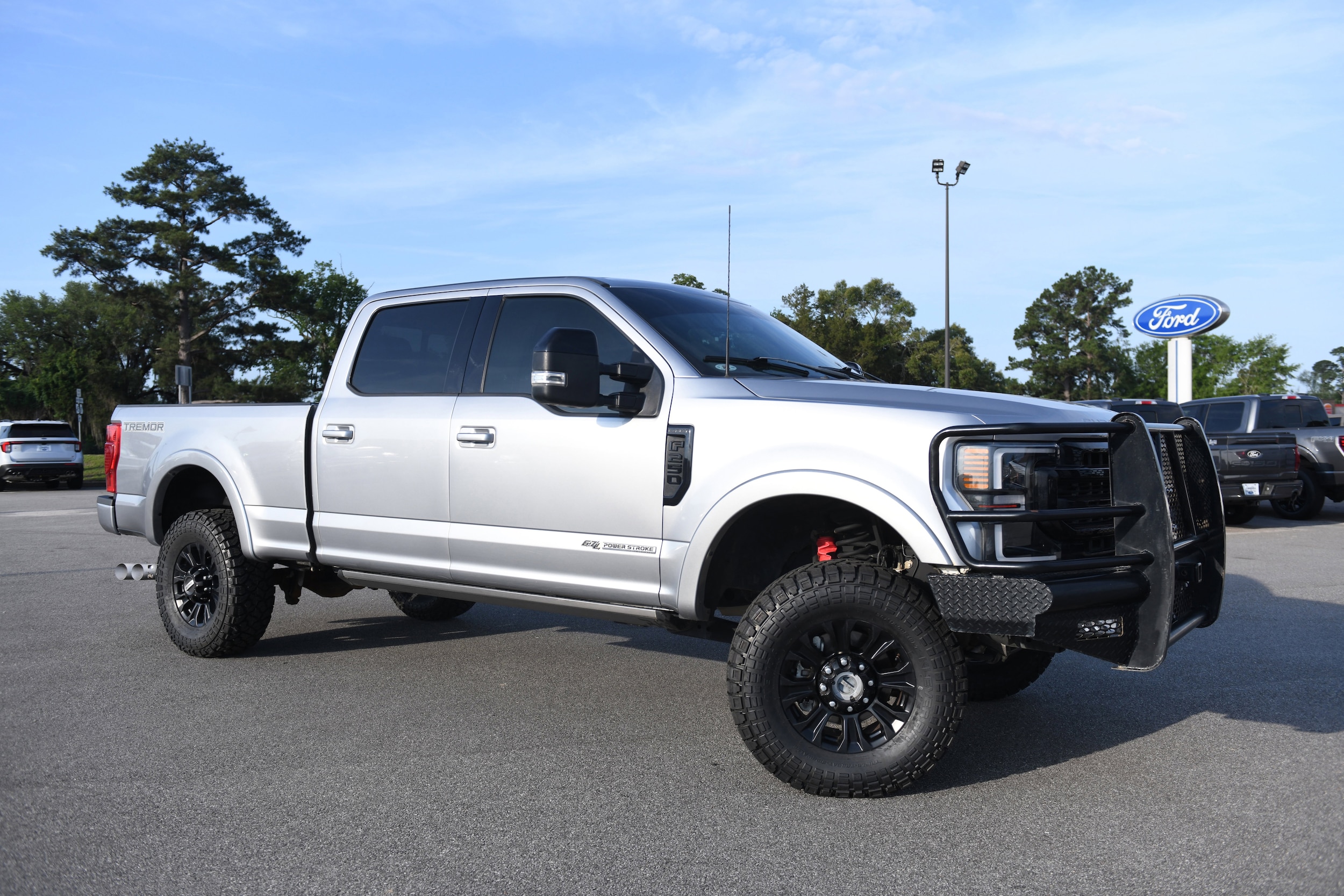 2022 Ford F-250 Lariat 4x4 Crew Cab 6-3/4' Box's photo