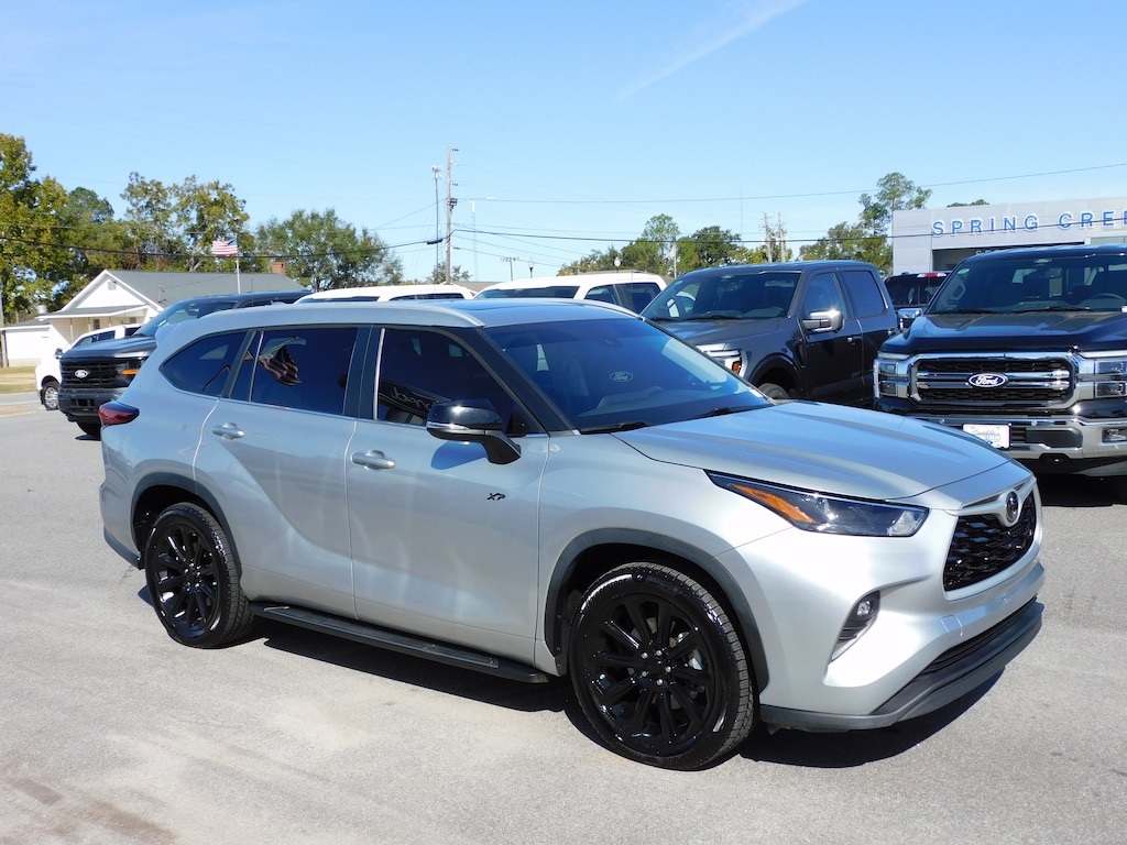 Used 2023 Toyota Highlander XLE SUV