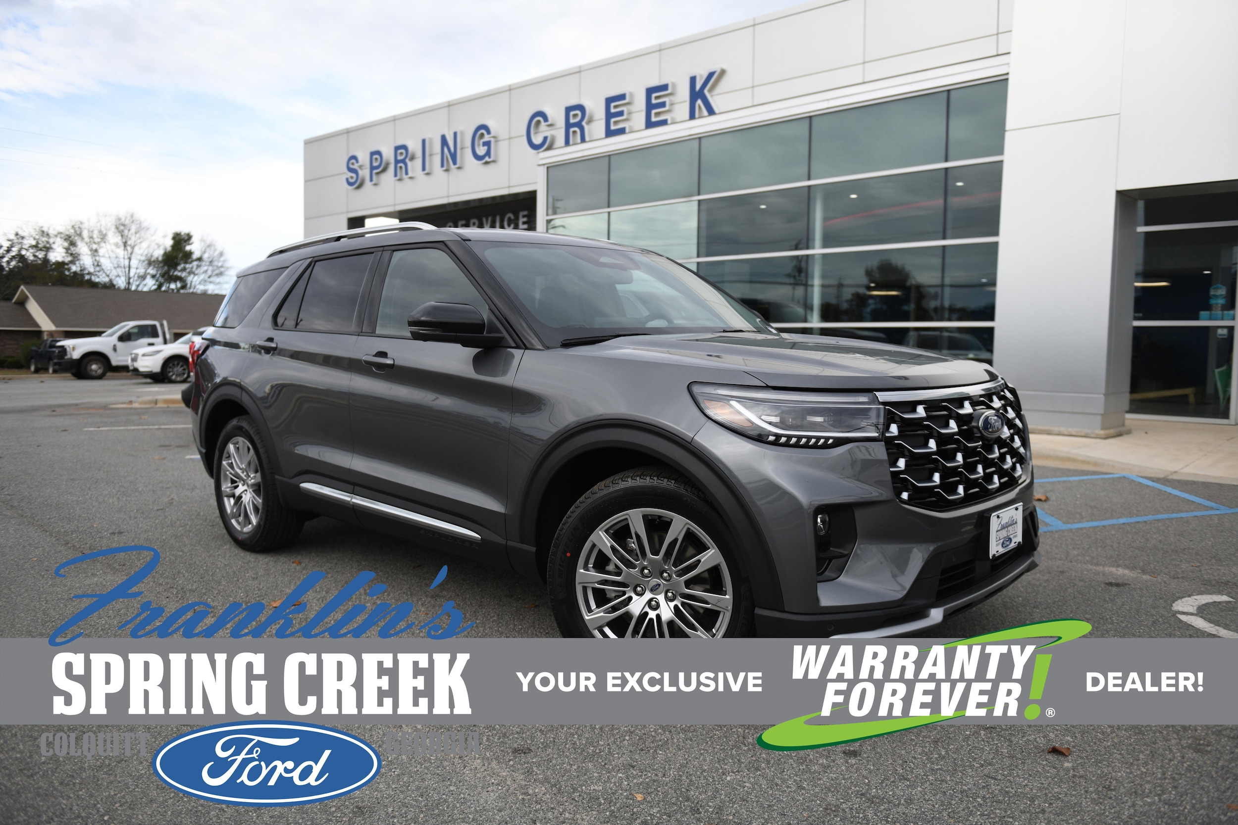 2026 Ford Explorer Platinum's photo