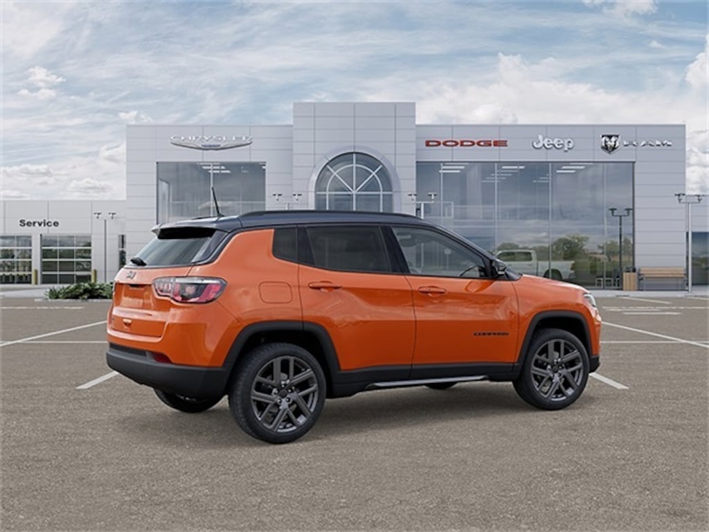 New 2026 Jeep Compass LIMITED ALTITUDE 4X4 Sport Utility
