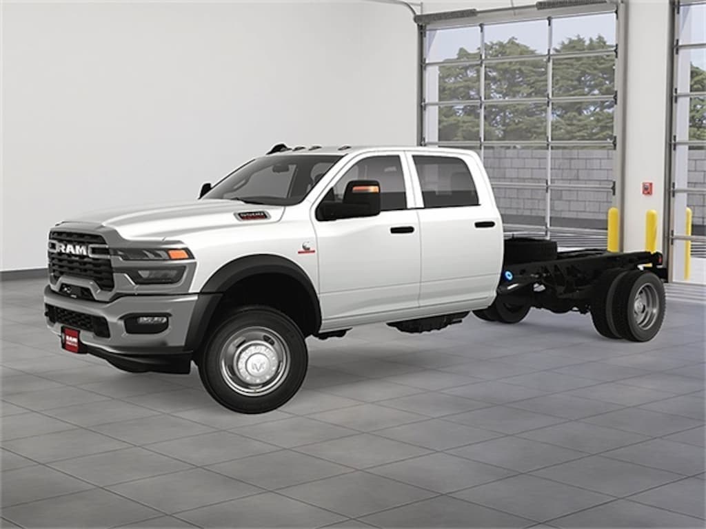 New 2025 Ram 5500 Chassis Cab 5500 TRADESMAN CHASSIS CREW CAB 4X4 84' CA Pickup