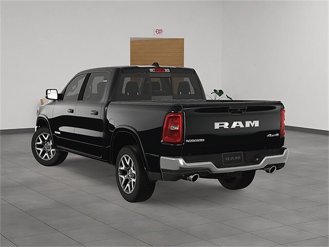 2025 Ram 1500 Laramie photo 3