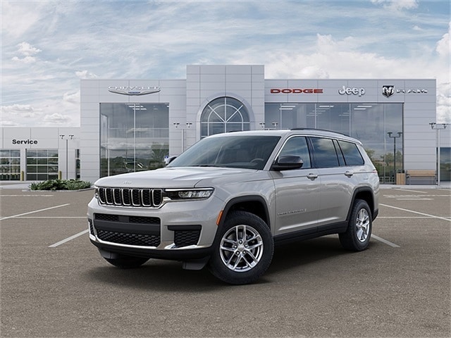 2025 Jeep Grand Cherokee L Laredo's photo
