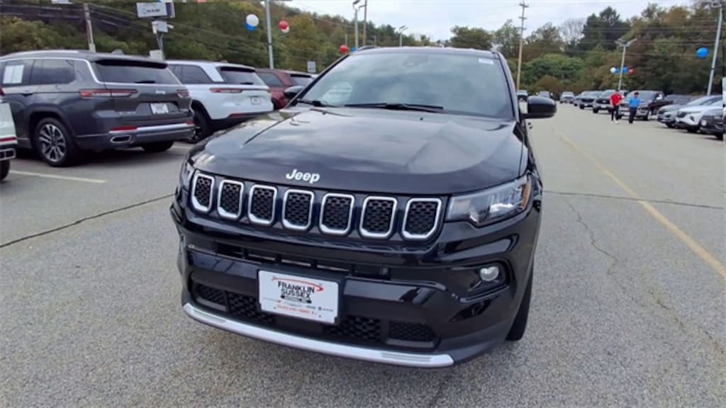 Used 2024 Jeep Compass Limited SUV