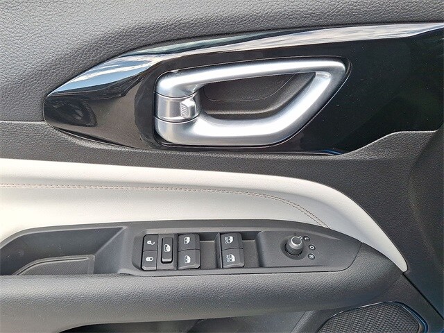 2024 Jeep Compass Limited photo 2