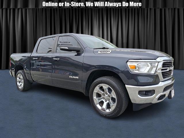 2020 RAM 1500 Big Horn/Lone Star 4x4 Crew Cab 5'7's photo