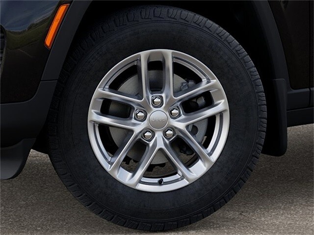 2025 Jeep Grand Cherokee Laredo X photo 3