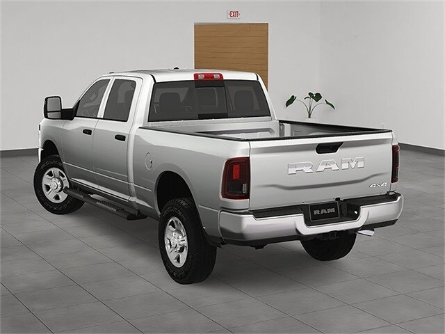 2025 Ram 2500 Tradesman photo 4