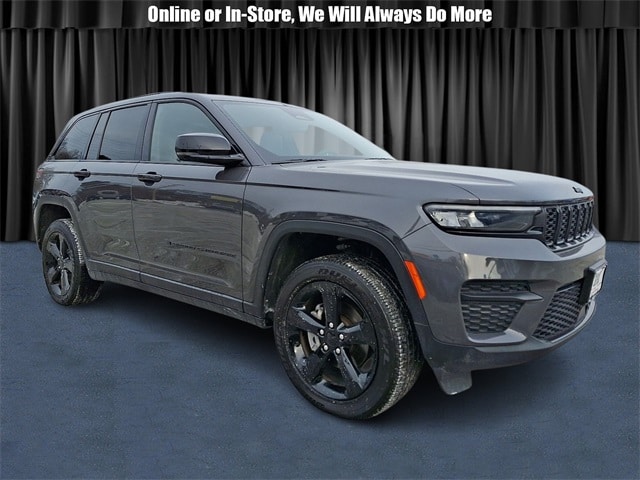 2024 Jeep Grand Cherokee Altitude's photo