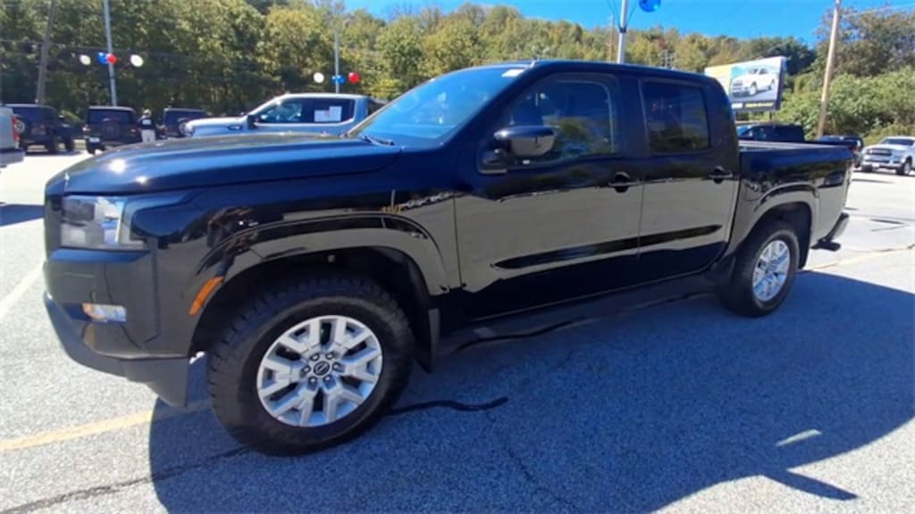 Used 2022 Nissan Frontier SV Truck Crew Cab
