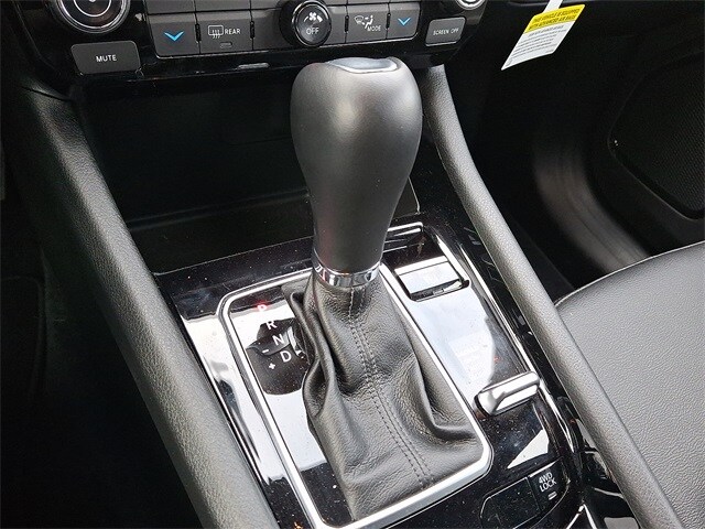 2025 Jeep Compass Limited photo 4