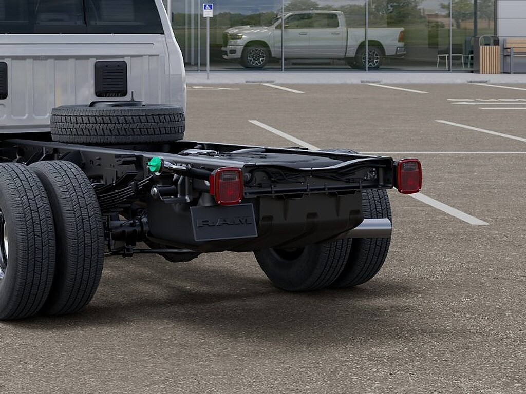 2026 RAM 3500 Chassis Tradesman - Photo 12