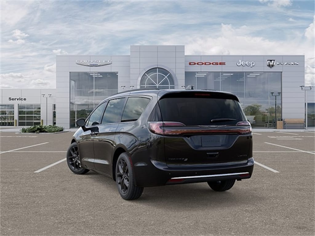 New 2026 Chrysler Pacifica LIMITED Passenger Van