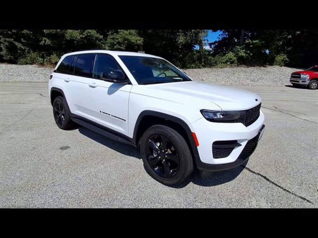 Used 2025 Jeep Grand Cherokee Altitude X SUV
