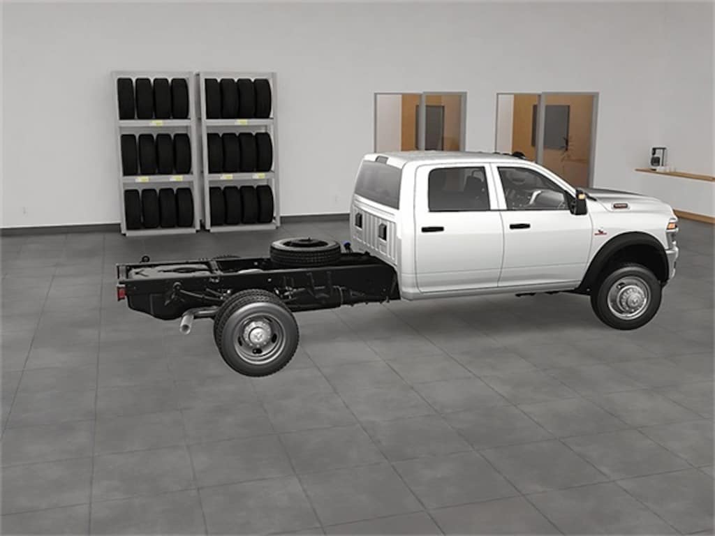 New 2025 Ram 5500 Chassis Cab 5500 TRADESMAN CHASSIS CREW CAB 4X4 60' CA Pickup