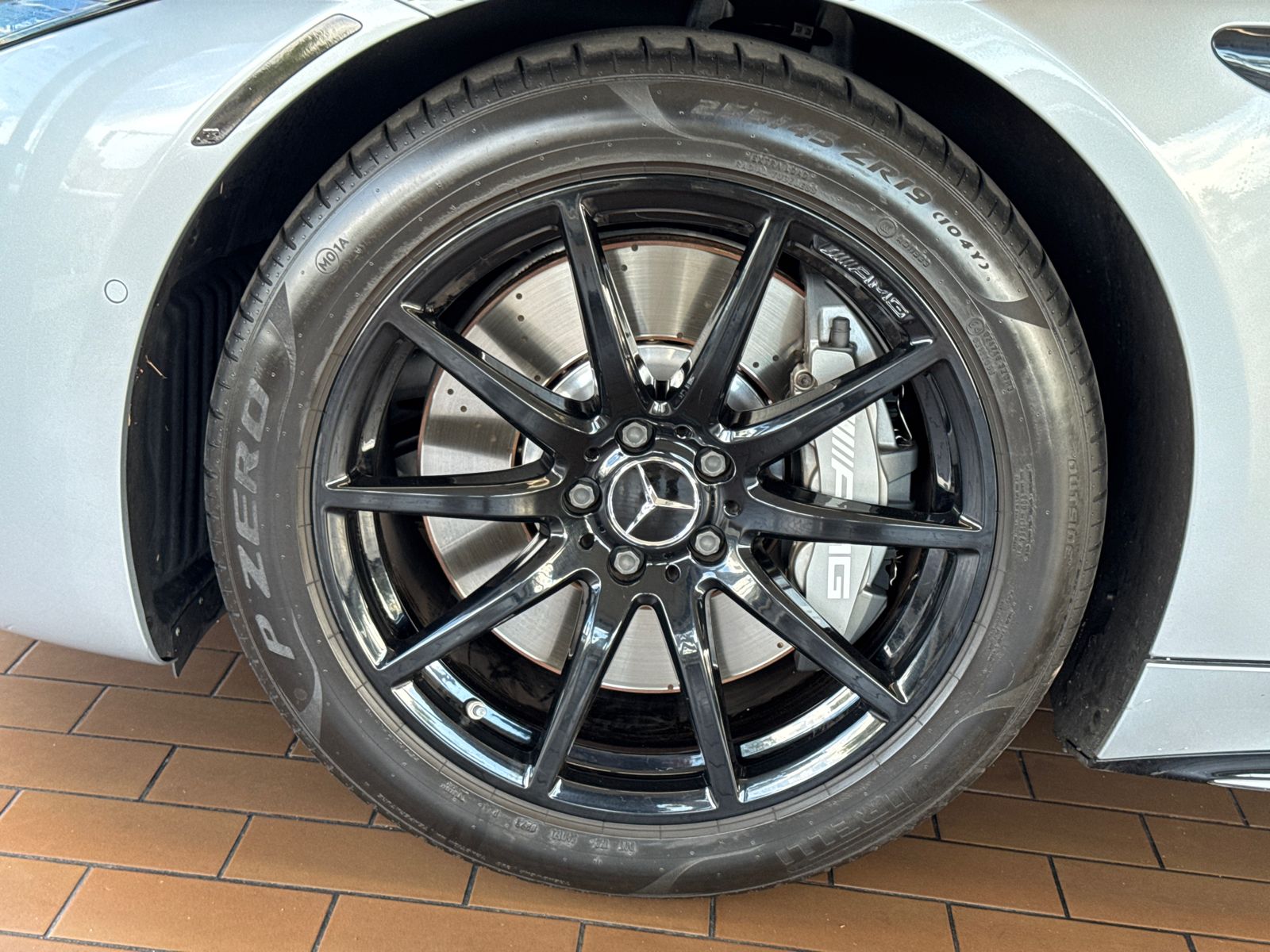 2023 Mercedes Benz SL 43 AMG photo 4