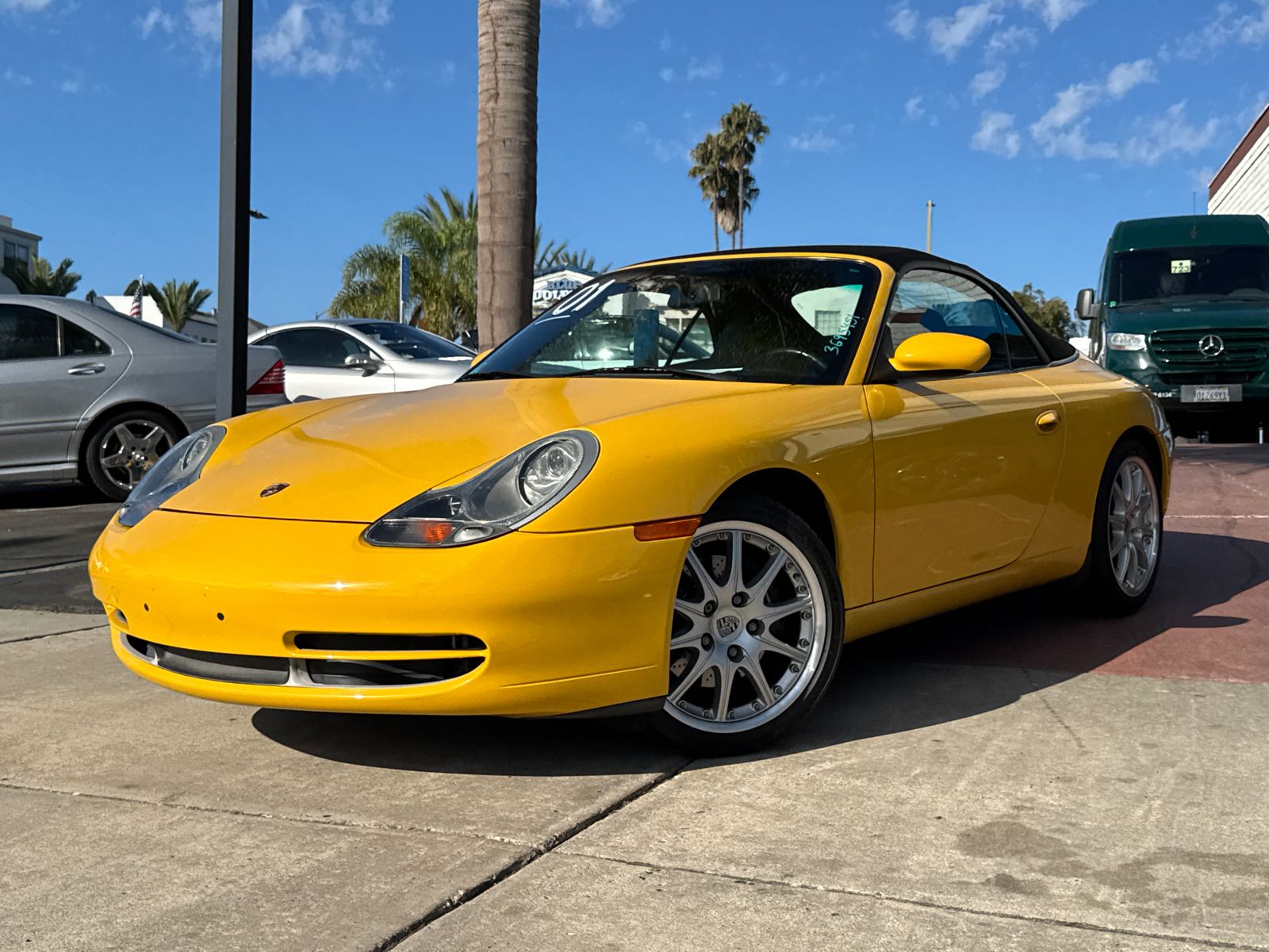 2001 Porsche 911 Cabriolet photo 2