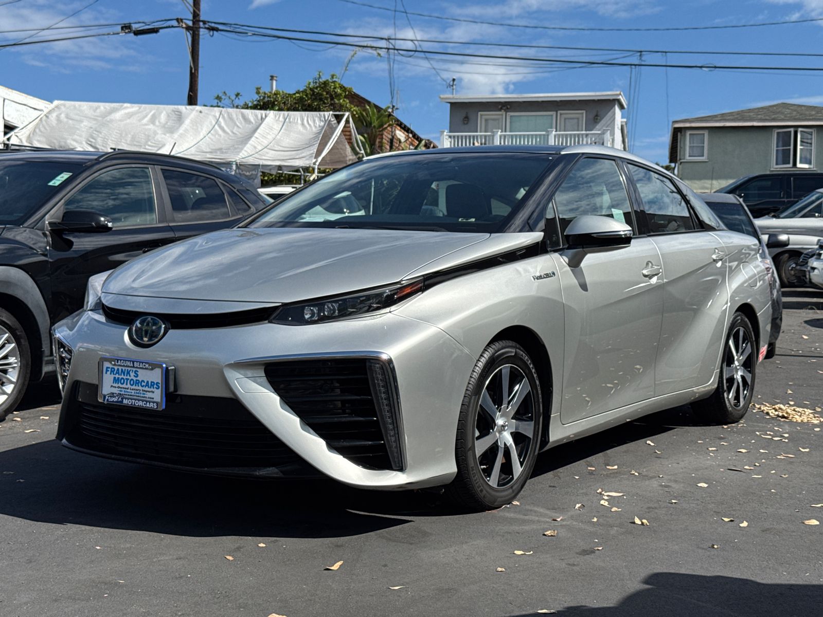 2017 Toyota Mirai Base photo 2
