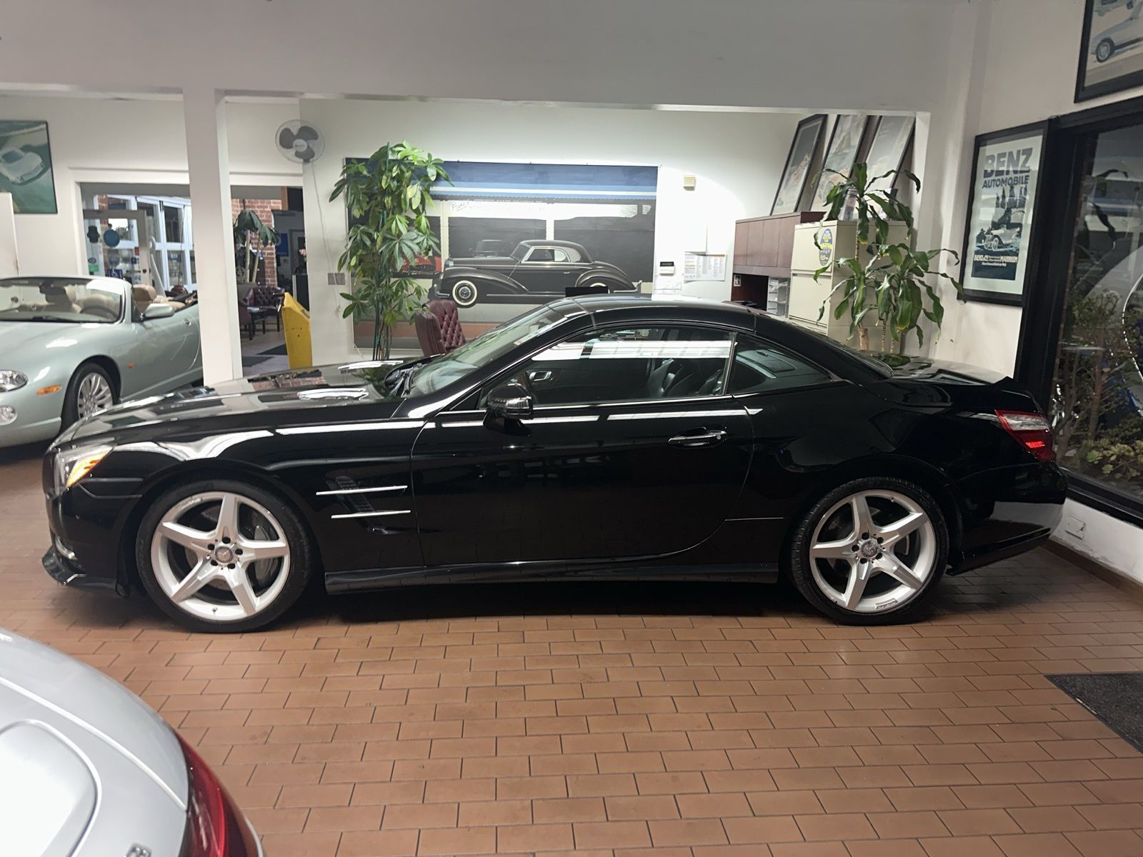 2013 Mercedes Benz SL 550 photo 4