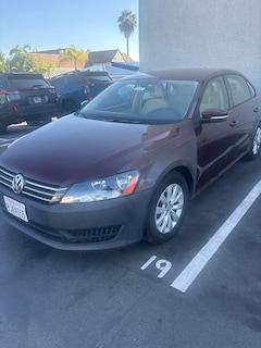 2013 Volkswagen Passat 2.5L Wolfsburg Edition Sedan