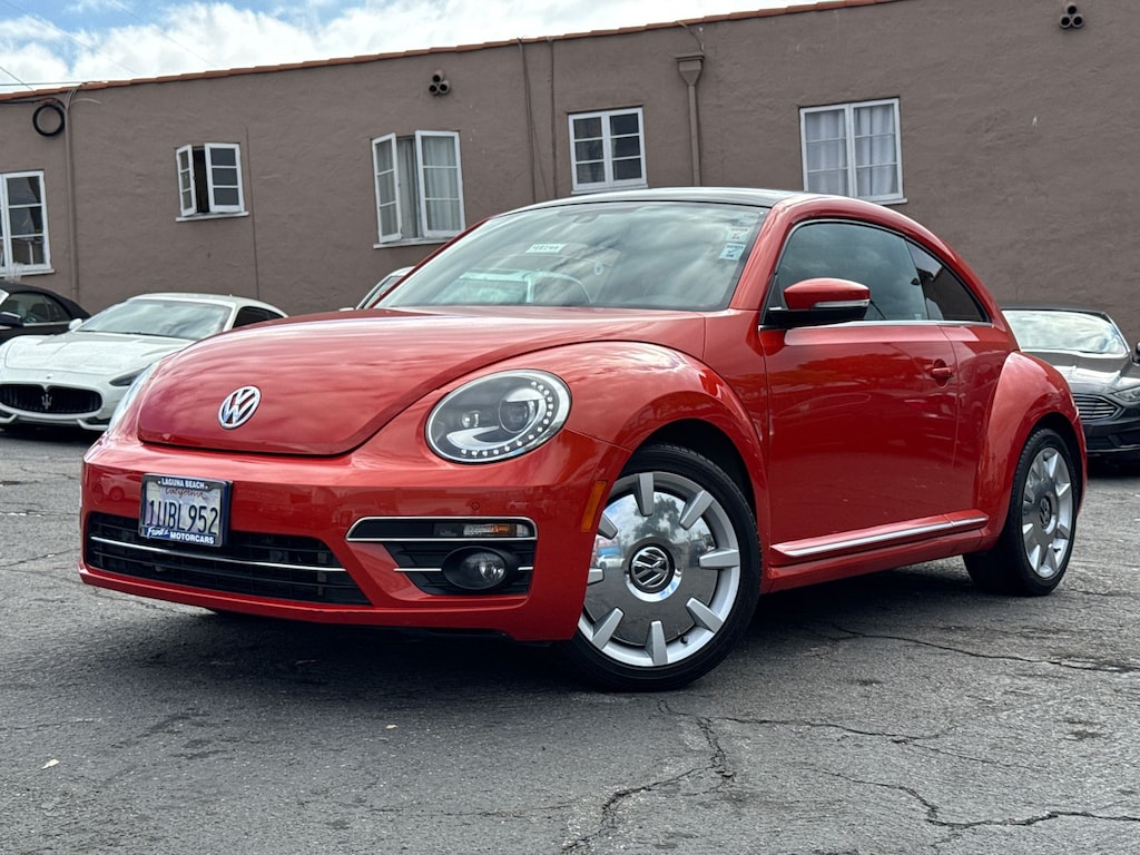 Used 2018 Volkswagen Beetle 2.0T SE Hatchback