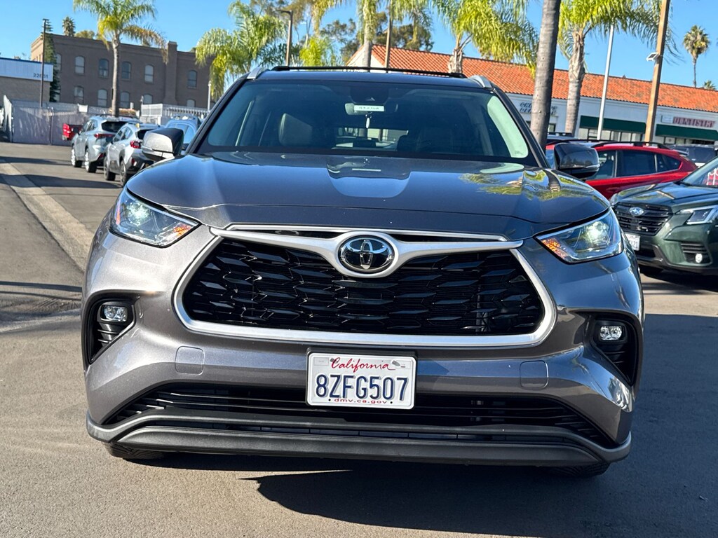 Used 2022 Toyota Highlander XLE SUV