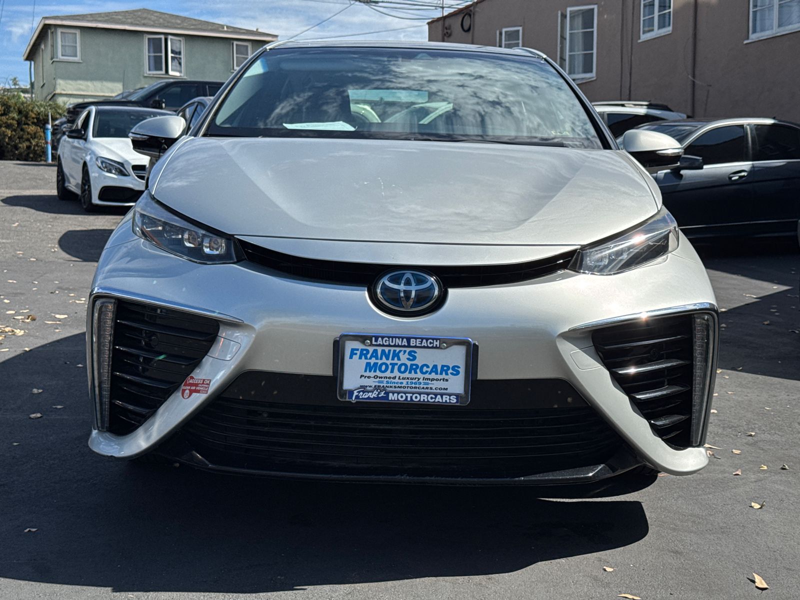 2017 Toyota Mirai Base photo 3