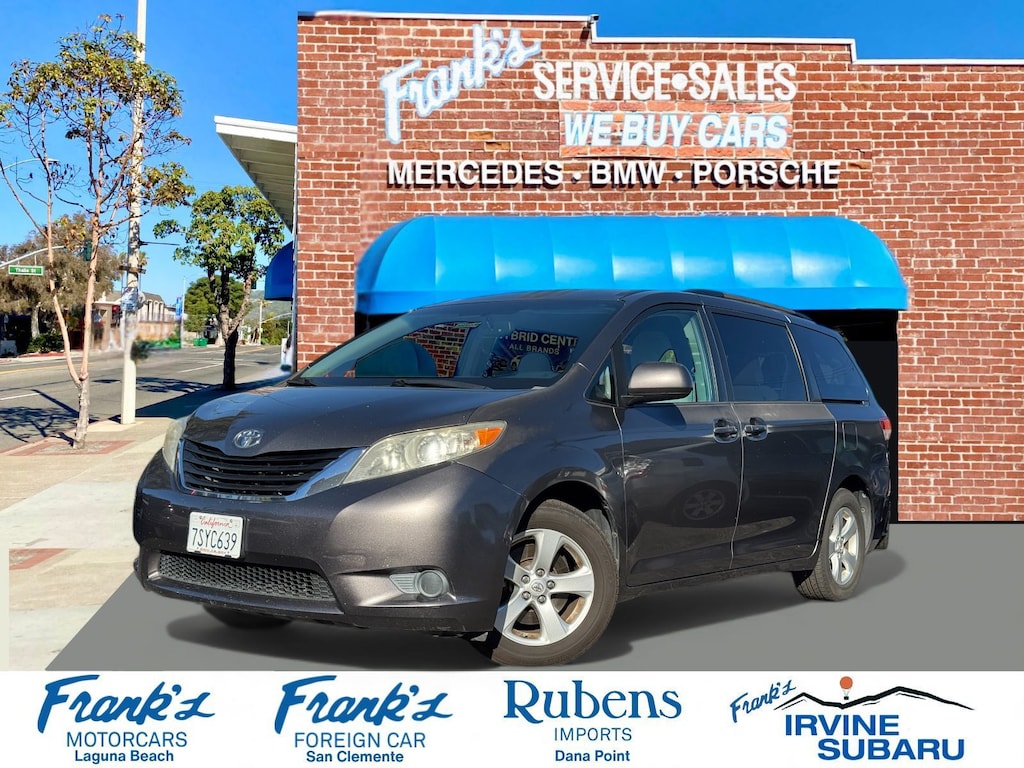 Used 2013 Toyota Sienna LE Minivan/Van