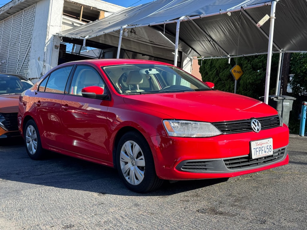 Used 2014 Volkswagen Jetta 1.8T SE Sedan