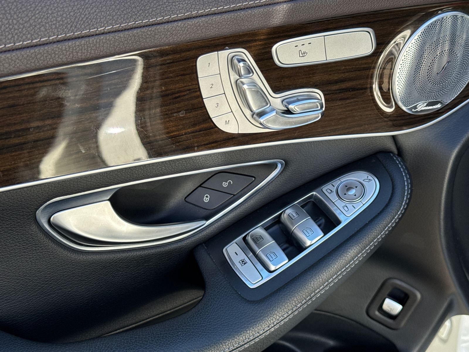 2017 Mercedes-Benz GLC GLC300 - Photo 17