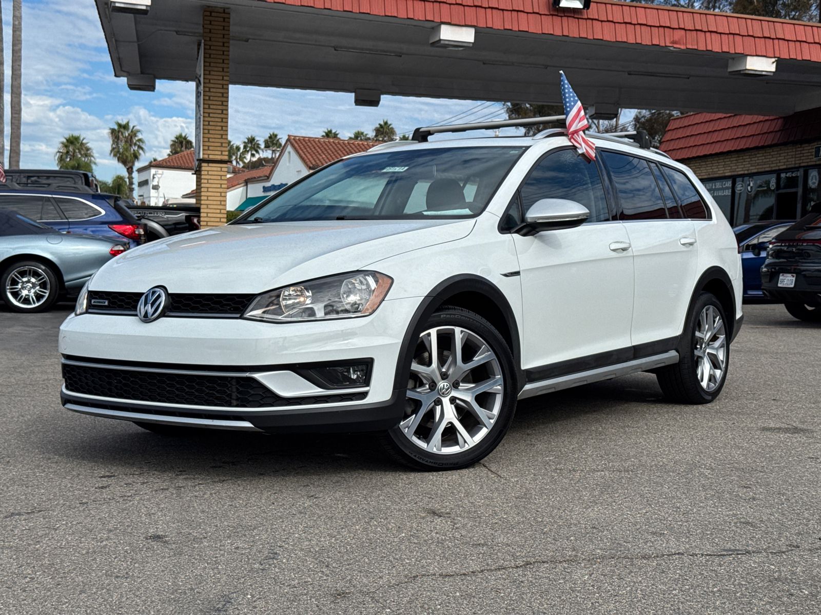 2017 Volkswagen Golf Alltrack photo 2