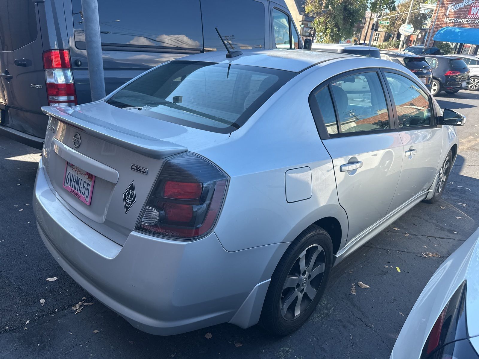 2012 Nissan Sentra 2.0 SR photo 2