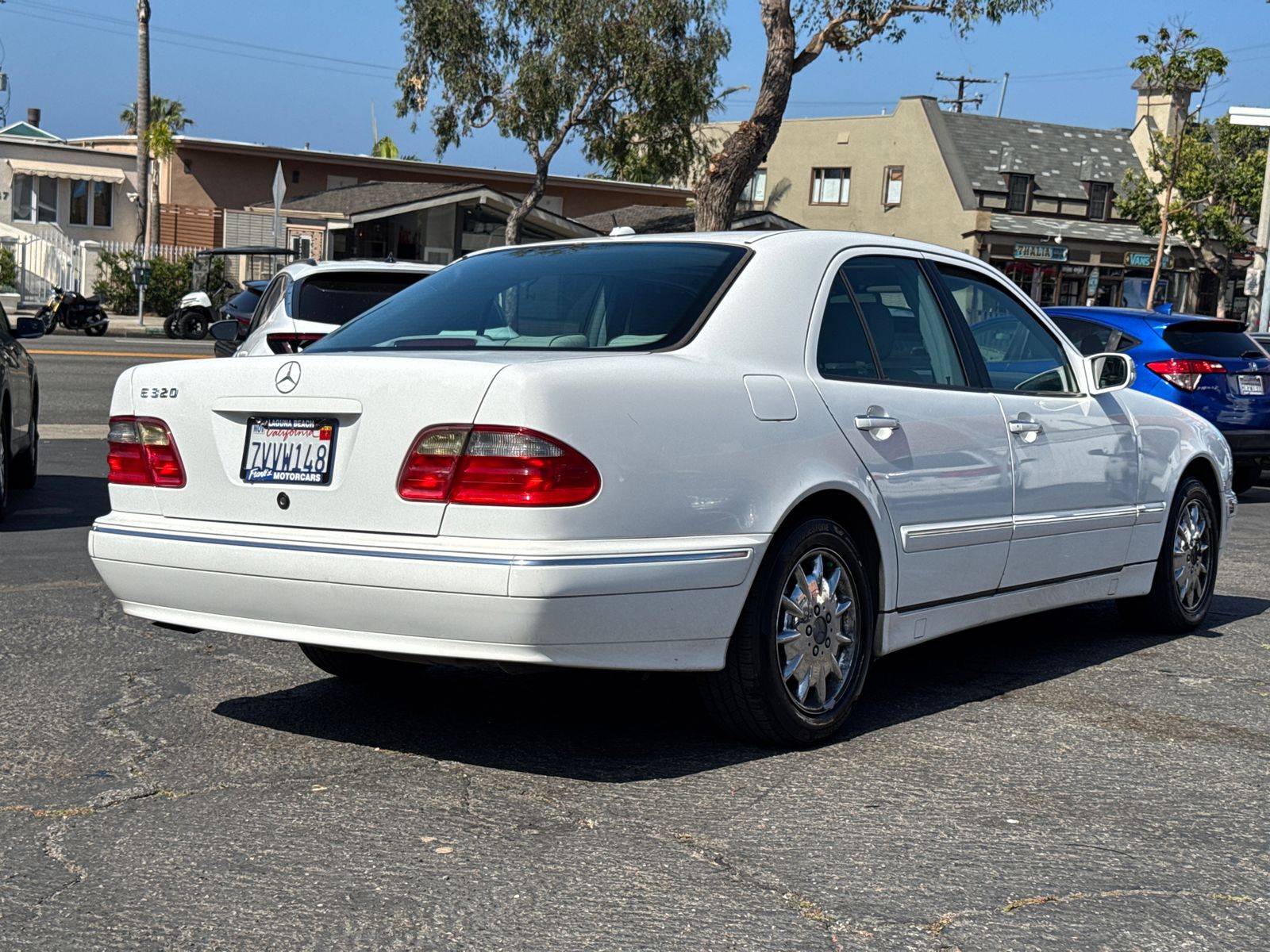 2000 Mercedes-Benz E-Class E320 Sedan - Photo 8
