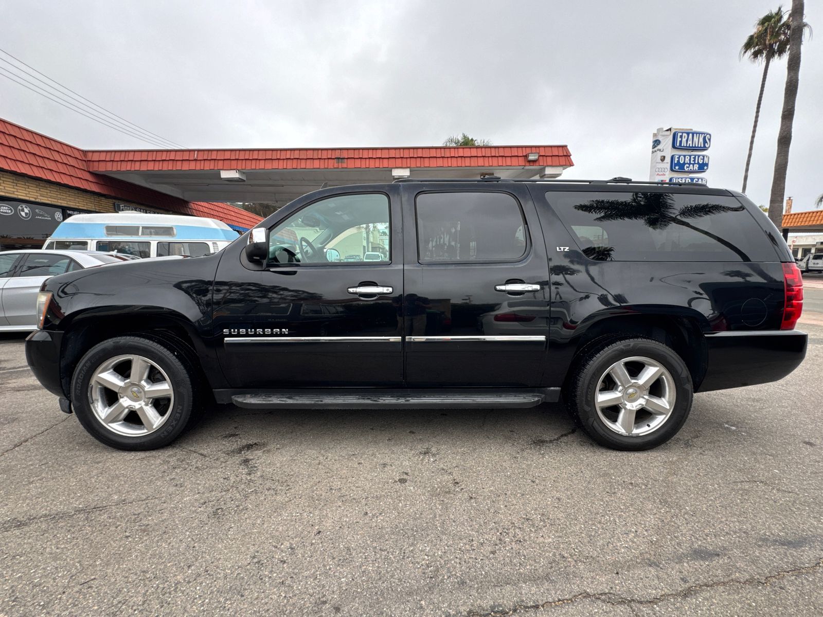 2013 Chevrolet Suburban LTZ - Photo 5