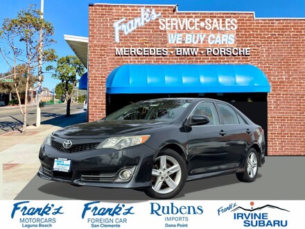 2014 Toyota Camry SE Sedan