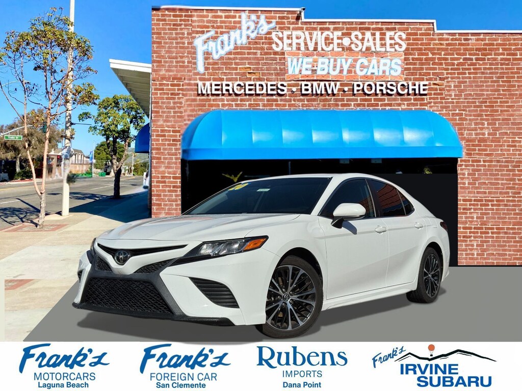 Used 2020 Toyota Camry SE Sedan