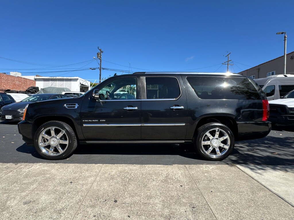 Used 2010 Cadillac Escalade ESV Premium SUV