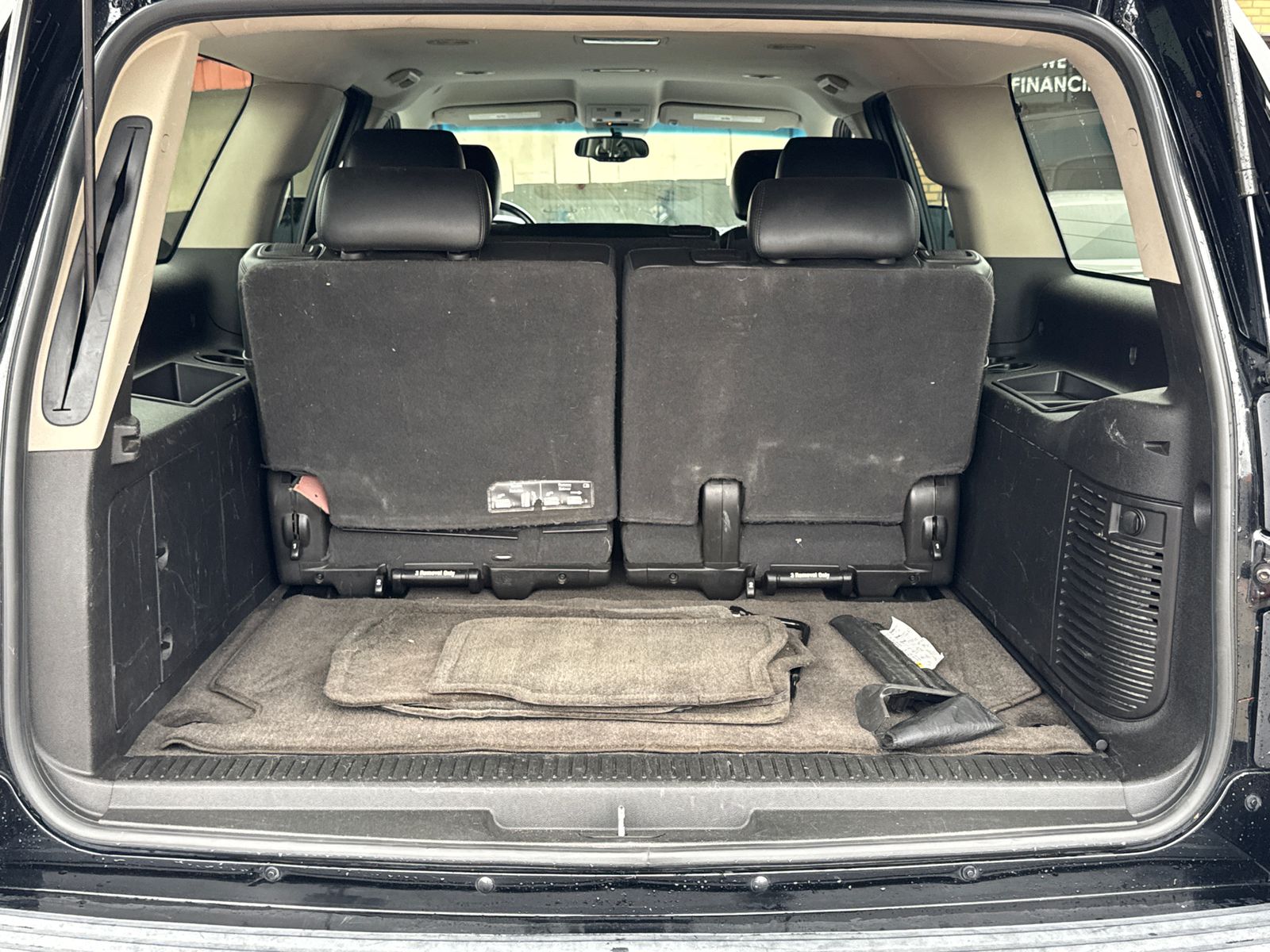 2013 Chevrolet Suburban LTZ - Photo 7