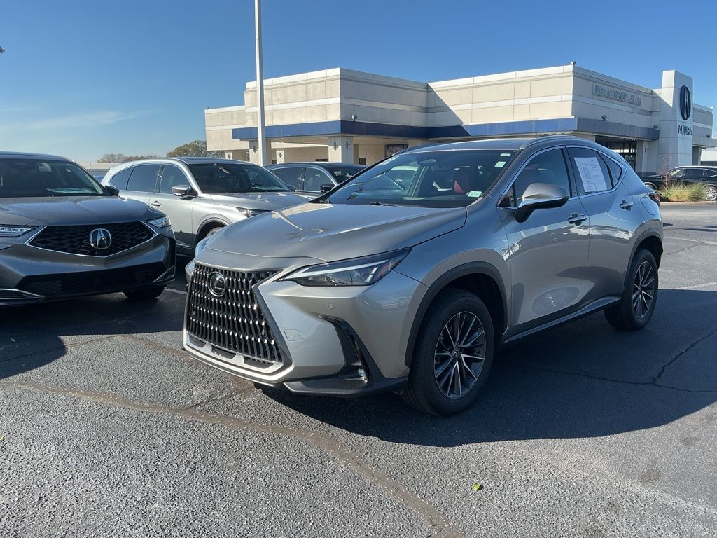 2022 Lexus NX 350's photo