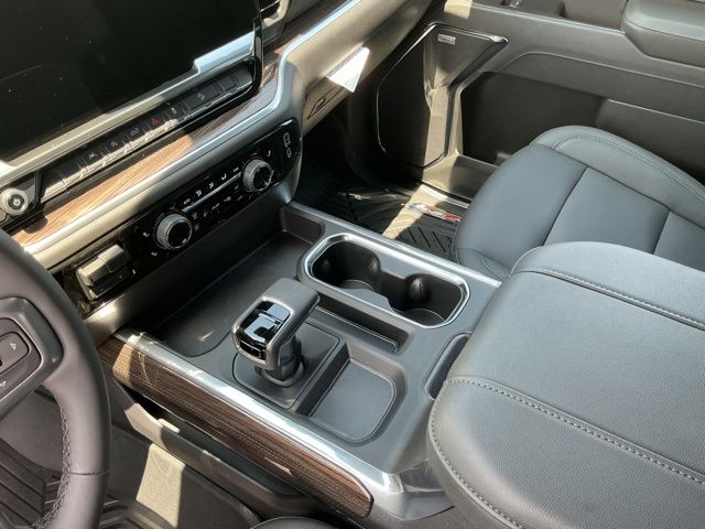 2026 Chevrolet Silverado 1500 LT Trail Boss - Photo 6