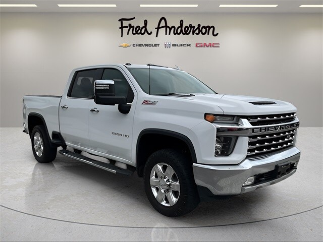 2020 Chevrolet Silverado 2500HD LTZ photo 3