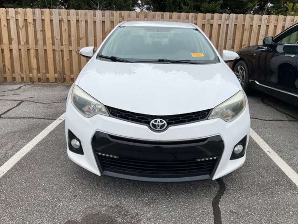 Used 2016 Toyota Corolla L Sedan