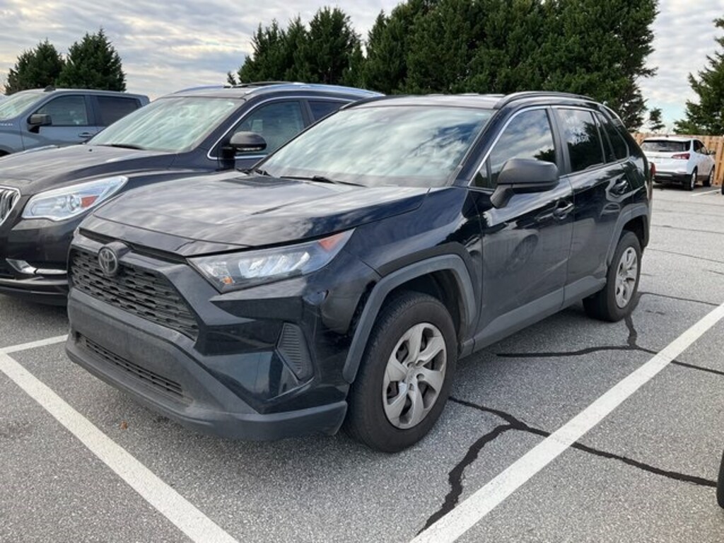 Used 2019 Toyota RAV4 LE SUV