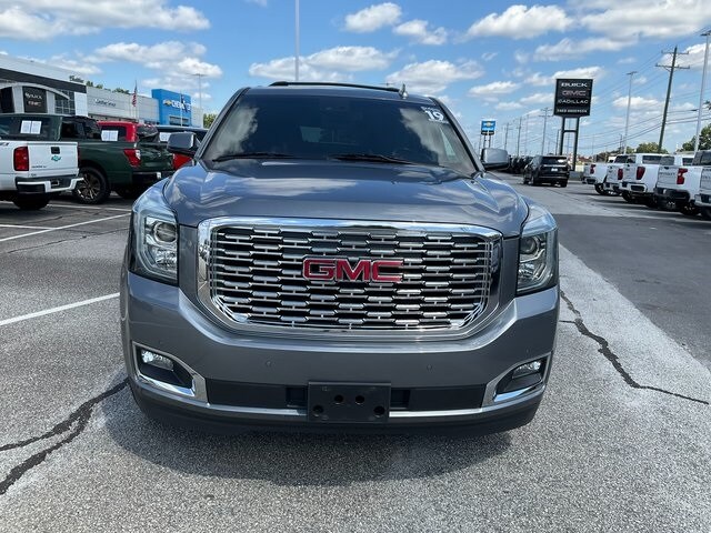 2019 Gmc Yukon Denali photo 2