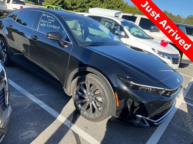 2024 Toyota Crown Limited's photo