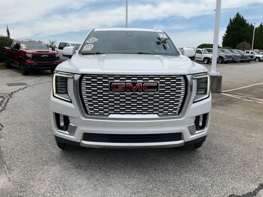 Used 2022 GMC Yukon XL Denali SUV