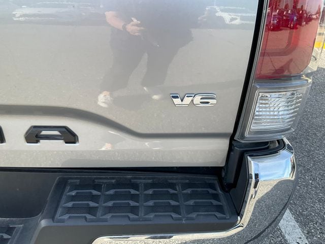 2021 Toyota Tacoma SR - Photo 10