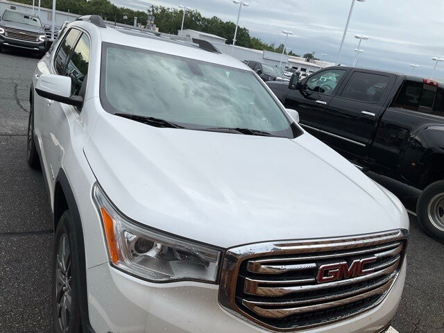 2017 Gmc Acadia SLT photo 2